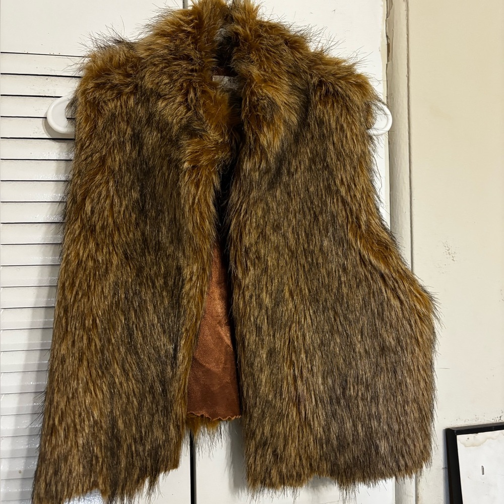 Kenar Faux Fur Vest in Rich Brown